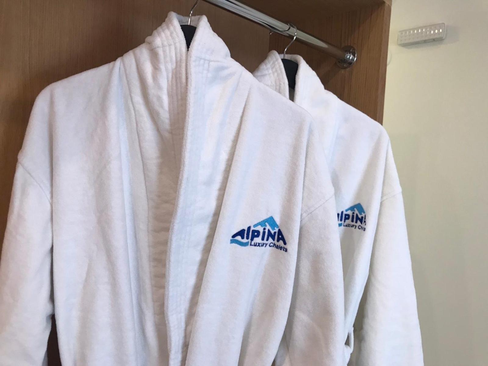 Alpina Luxury Chalets Banya  Ngoại thất bức ảnh